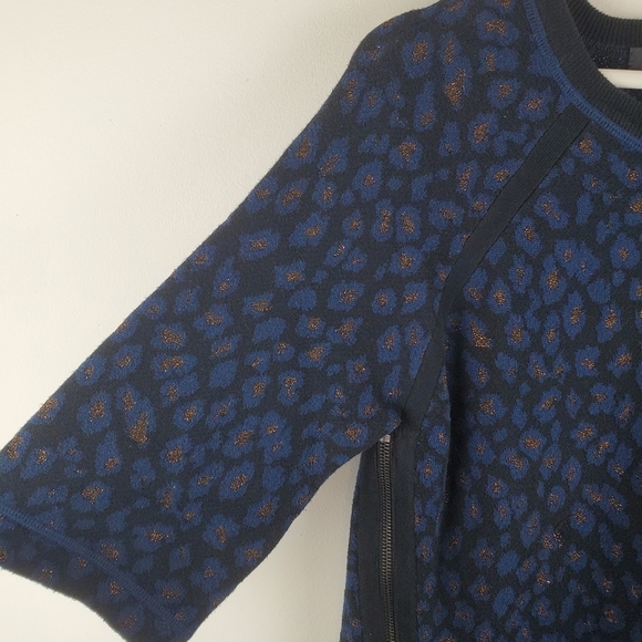 Marc by Marc Jacobs Sasha Sweater Womens XS Black Blue Leopard Gold Metallic - Picture 10 of 12